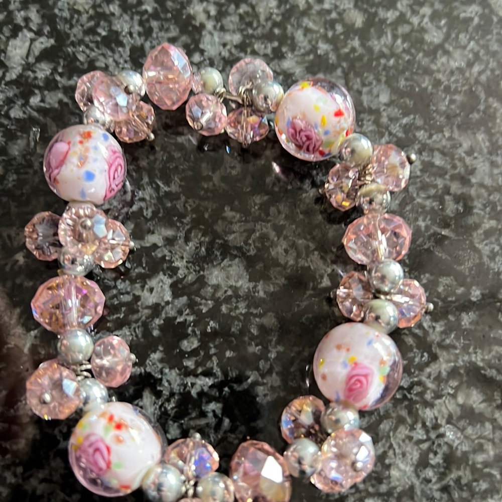 Glass beaded bracelet. On elastic…STUNNING